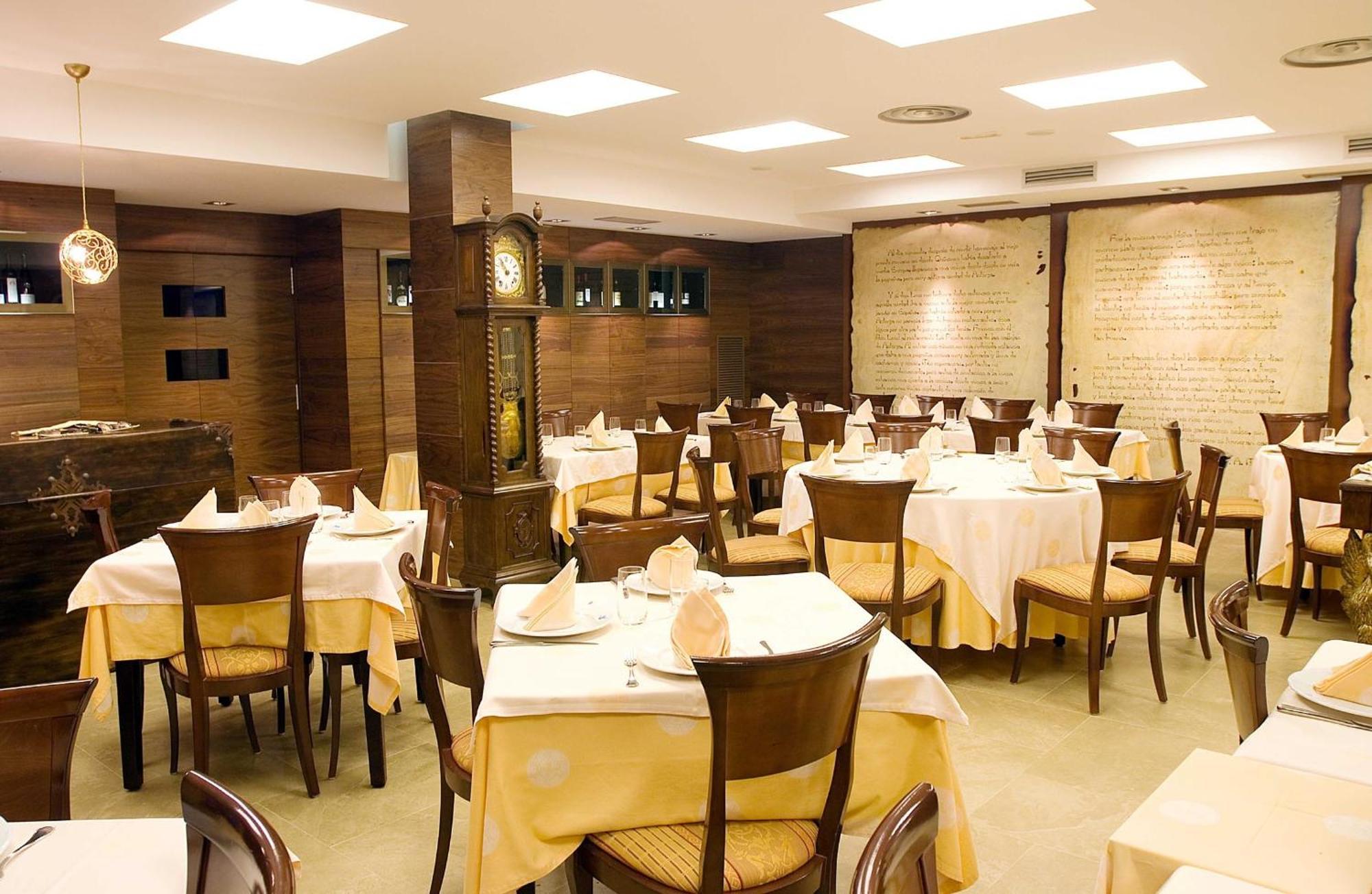 Hotel Restaurante La Peseta Astorga Eksteriør bilde