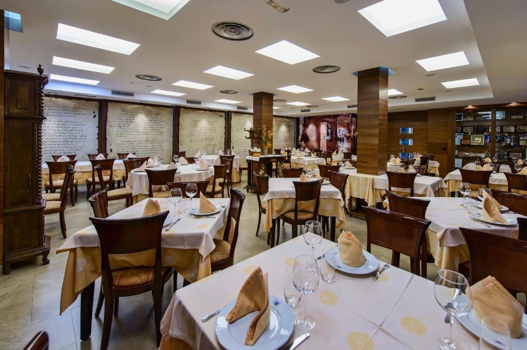 Hotel Restaurante La Peseta Astorga Eksteriør bilde